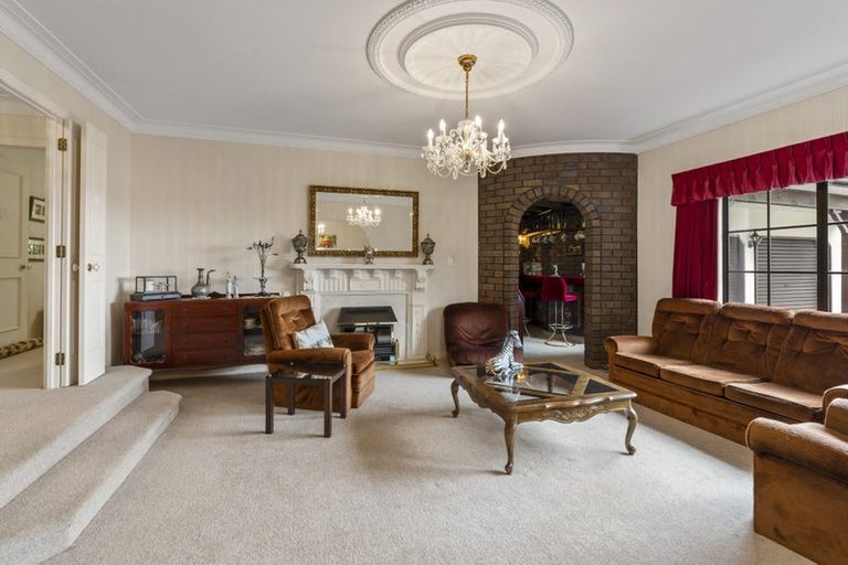 Photo of property in 11 Gracechurch Drive, Flat Bush, Auckland, 2016