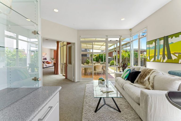 Photo of property in 1/3 Sylvan Park Avenue, Milford, Auckland, 0620