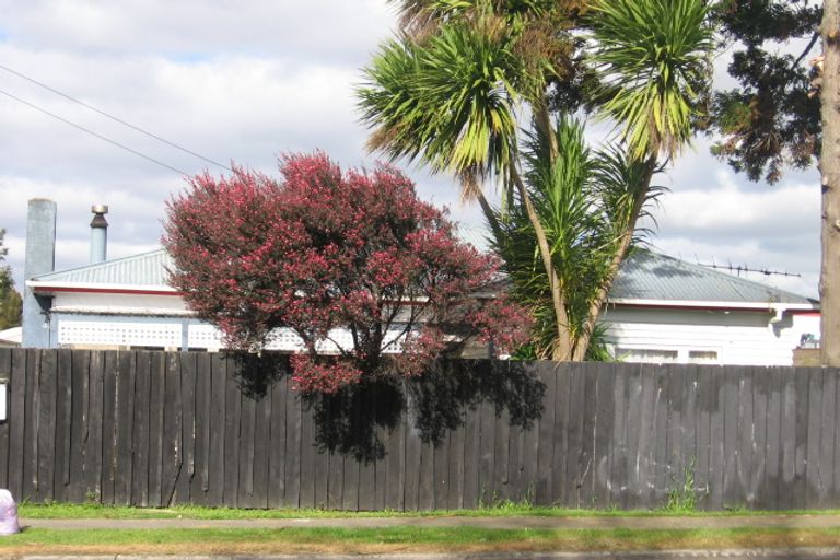 Photo of property in 1/3 Ingram Street, Papakura, 2110