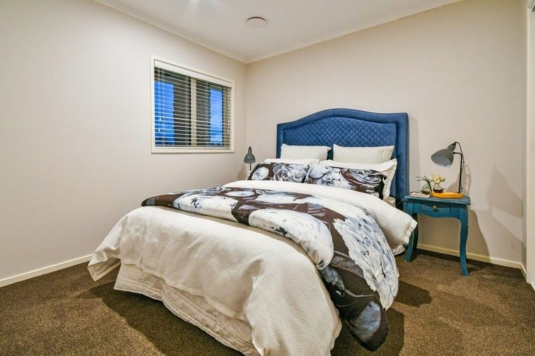 Photo of property in 16 Helenvale Crescent, Pokeno, 2402