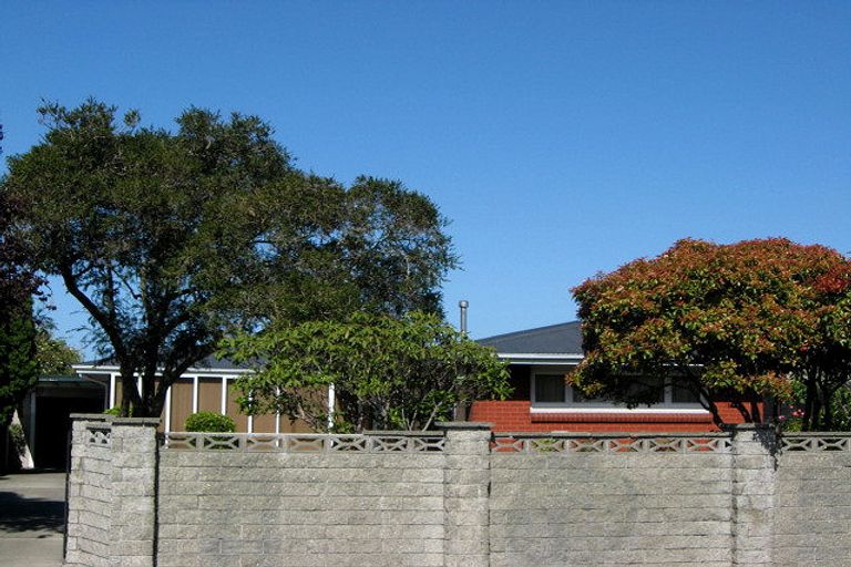 Photo of property in 268 Main North Road, Redwood, Christchurch, 8051