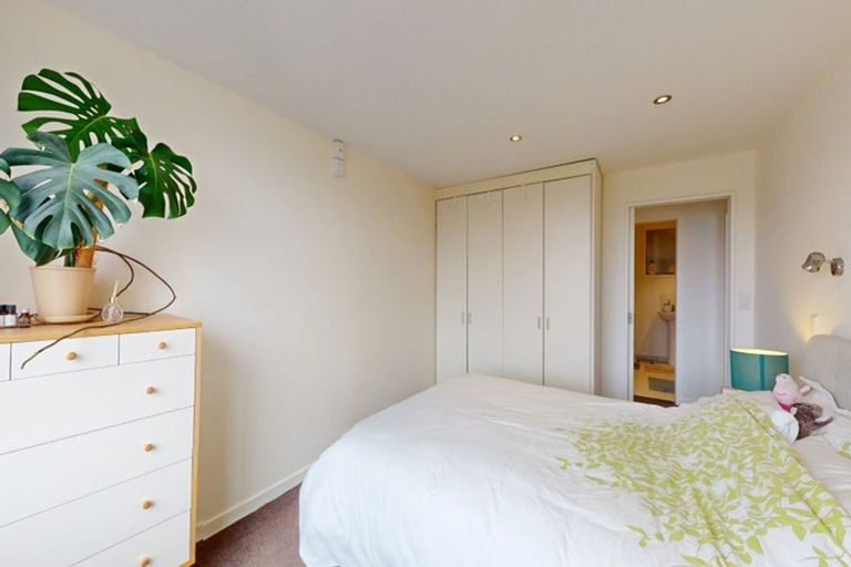 Photo of property in 7/26 Normanby Street, Newtown, Wellington, 6021