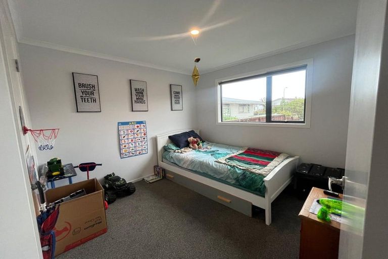 Photo of property in 10 Blanche Way, Half Moon Bay, Auckland, 2012