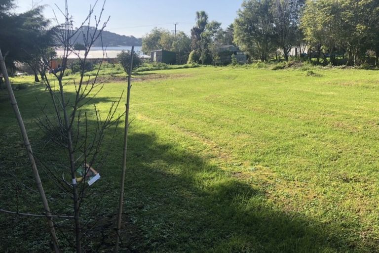 Photo of property in 12 Komiti Road, Tinopai, 0593