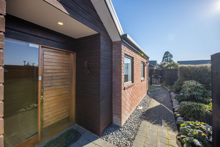 Photo of property in 45 Munro Street, Redwood, Christchurch, 8051