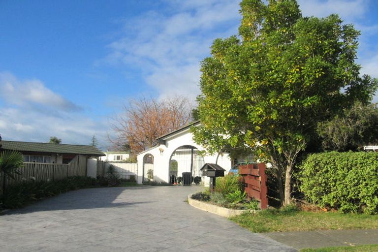 Photo of property in 40 Anderson Road, Taradale, Napier, 4112