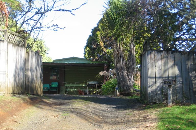 Photo of property in 107 Hetherington Road, Ranui, Auckland, 0612