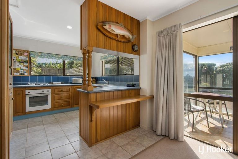 Photo of property in 16 Pohutukawa Drive, Athenree, Katikati, 3177