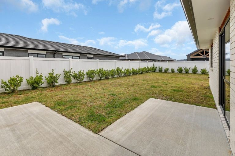 Photo of property in 46 Maturiki Drive, One Tree Point, 0118
