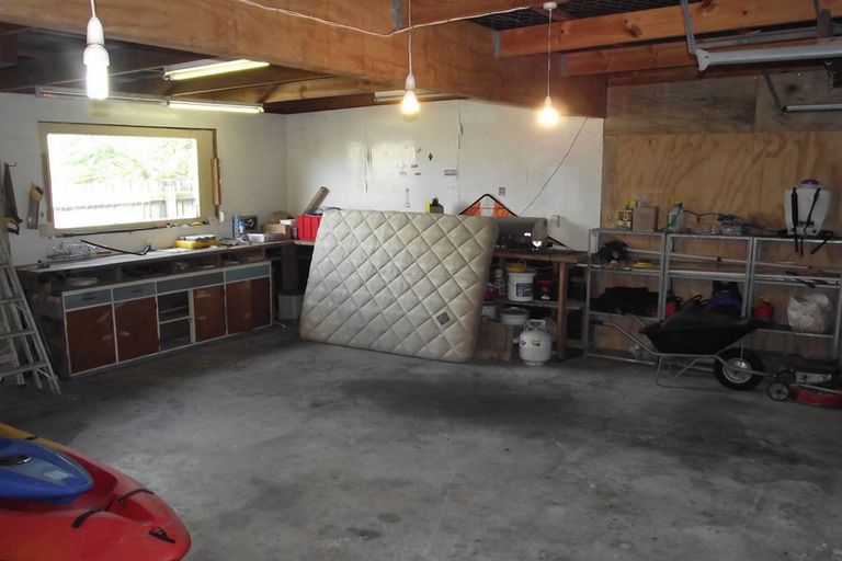 Photo of property in 26 Broadway Road, Waihi Beach, 3611