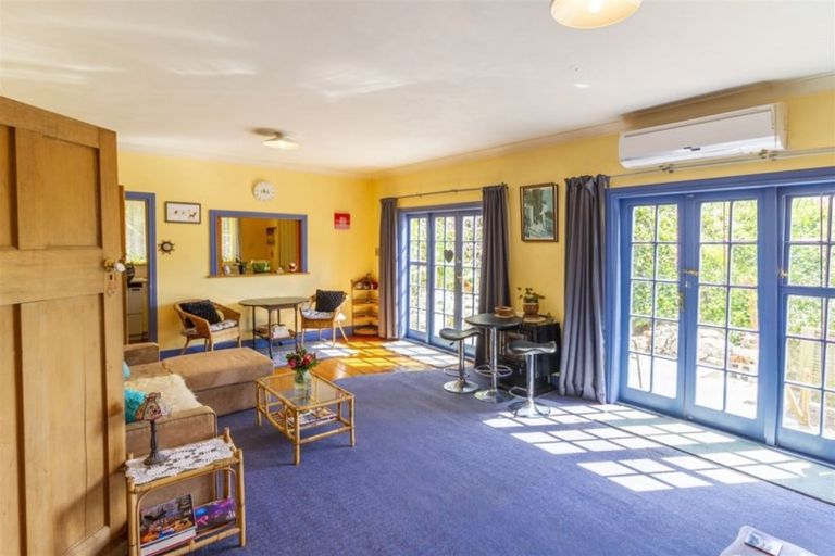 Photo of property in 124 Shakespeare Road, Bluff Hill, Napier, 4110