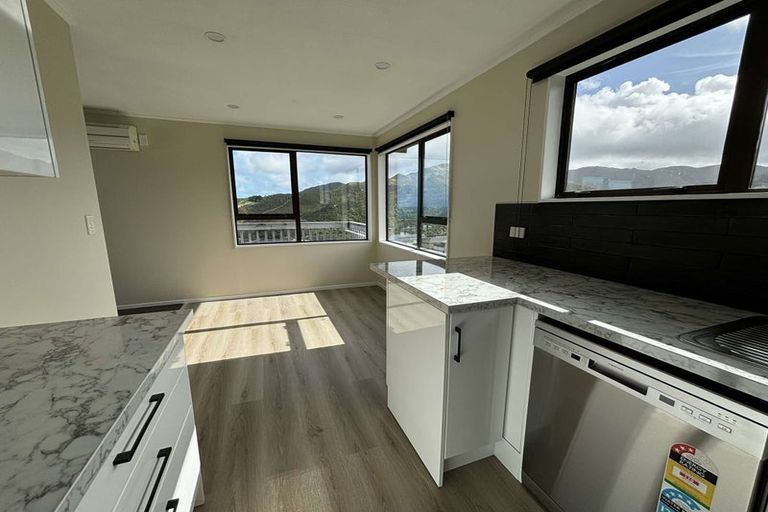 Photo of property in 87b Frobisher Street, Island Bay, Wellington, 6023