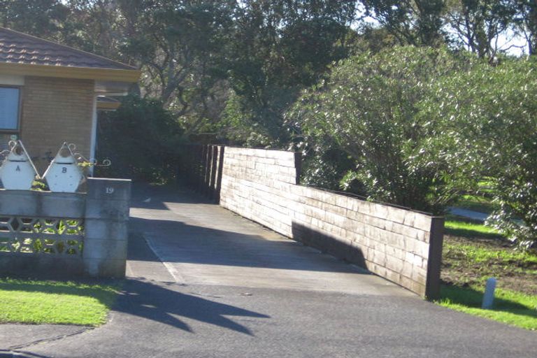 Photo of property in 19b West Hoe Road, Orewa, 0931