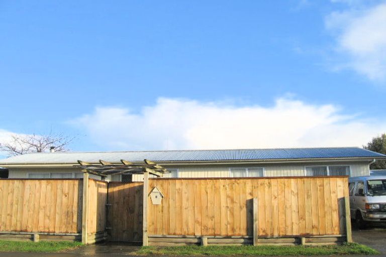 Photo of property in 4 Cartier Crescent, Flaxmere, Hastings, 4120