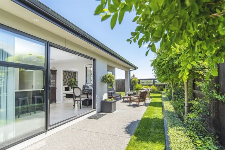 Photo of property in 6 Franks Way, Papamoa Beach, Papamoa, 3118