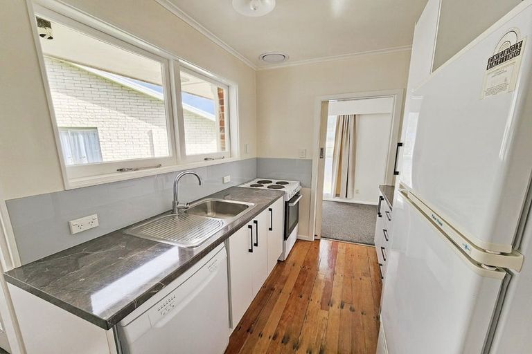 Photo of property in 10 Amberley Grove, Hutt Central, Lower Hutt, 5010