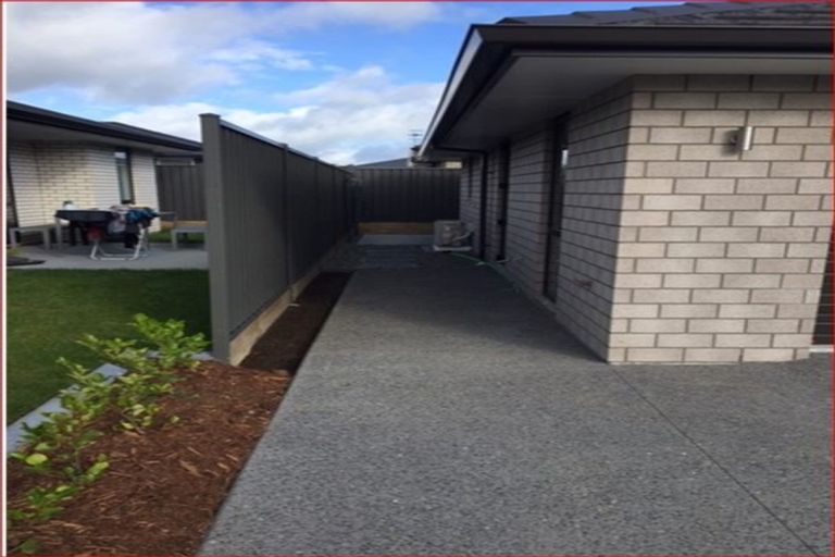 Photo of property in 24 Taffe Crescent, Pyes Pa, Tauranga, 3112