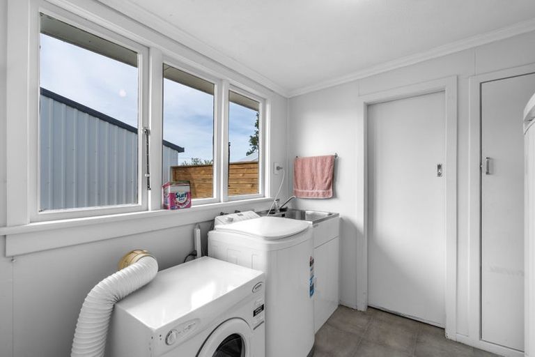 Photo of property in 77 Stobo Street, Grasmere, Invercargill, 9810