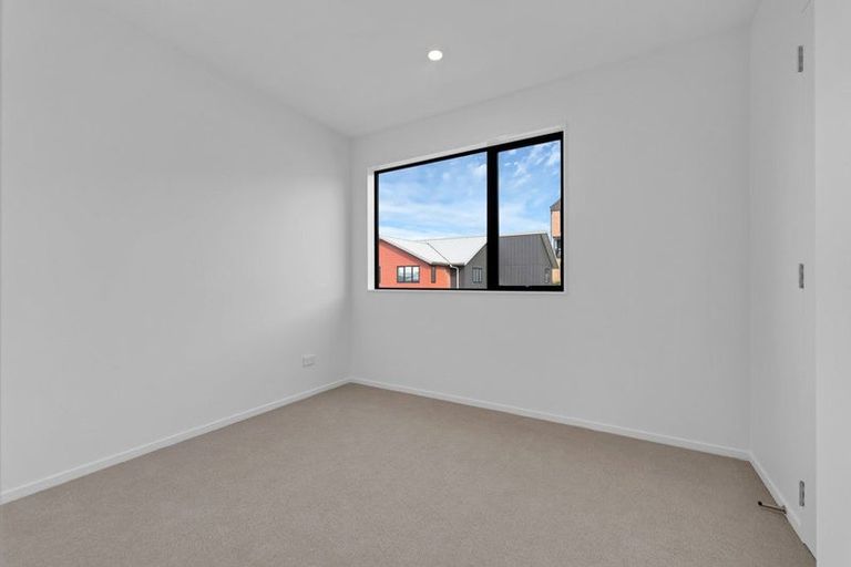 Photo of property in 7 Eileen Newey Place, Henderson, Auckland, 0612
