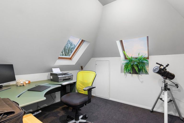 Photo of property in 2/24a Larch Place, Casebrook, Christchurch, 8051