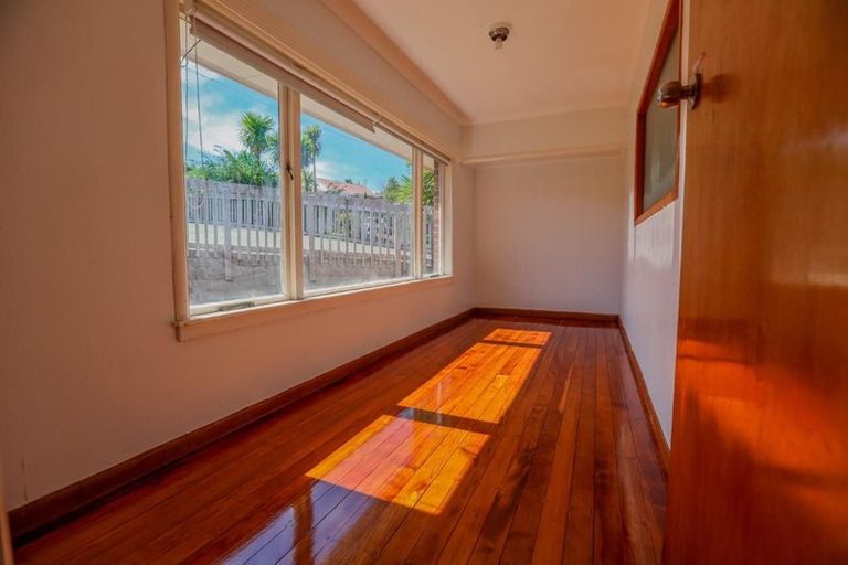 Photo of property in 449 Mount Albert Road, Mount Roskill, Auckland, 1041