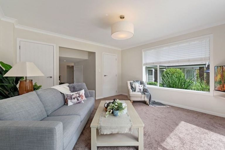 Photo of property in 59 Lonely Road, Fairview Heights, Auckland, 0632