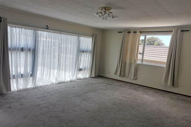 Photo of property in 74 Casuarina Road, Half Moon Bay, Auckland, 2012