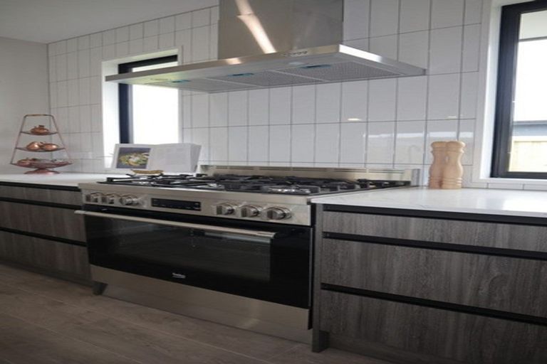 Photo of property in 9 Merino Crescent, Kirwee, 7571