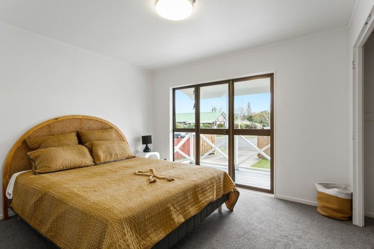 Photo of property in 10 Campion Road, Riverdale, Gisborne, 4010