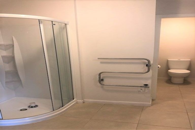 Photo of property in 35 Raroa Road, Kelburn, Wellington, 6012