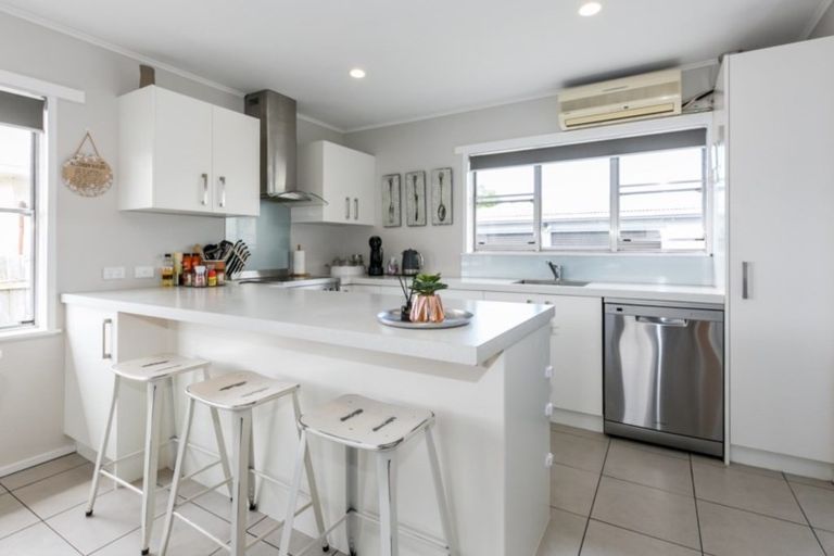 Photo of property in 86 Harold Holt Avenue, Onekawa, Napier, 4110