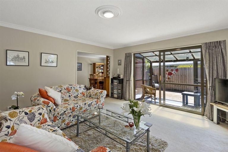 Photo of property in 1/22 Bowen Street, Upper Riccarton, Christchurch, 8041