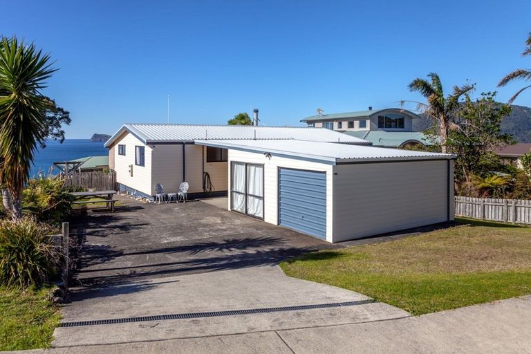 Photo of property in 223 Paku Drive, Tairua, 3508