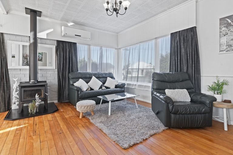 Photo of property in 42 High Street, Island Bay, Wellington, 6023