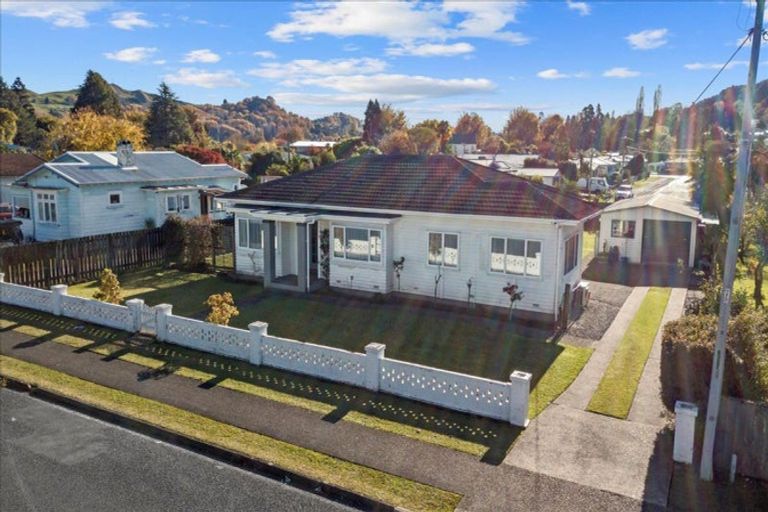 Photo of property in 15 Ngarongo Street, Te Kuiti, 3910