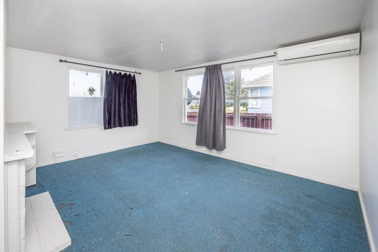 Photo of property in 53 Paul Crescent, Fairfield, Hamilton, 3214