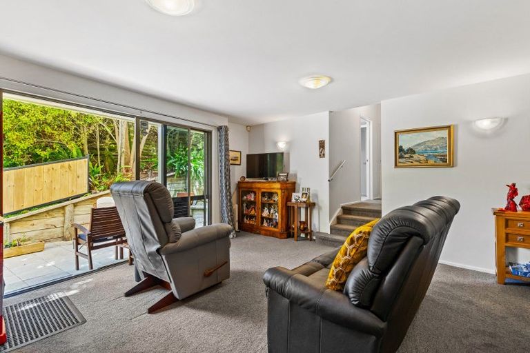 Photo of property in 2/25 Auld Street, Torbay, Auckland, 0630