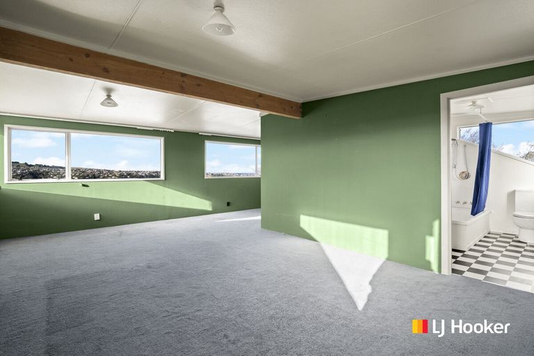 Photo of property in 34 Elm Row, Dunedin Central, Dunedin, 9016