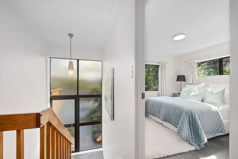 Photo of property in 2/51 Nigel Road, Browns Bay, Auckland, 0630