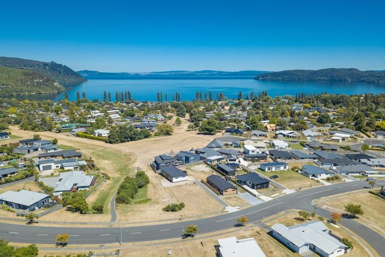 Photo of property in 4 Loch Haven Lane, Kinloch, Taupo, 3377