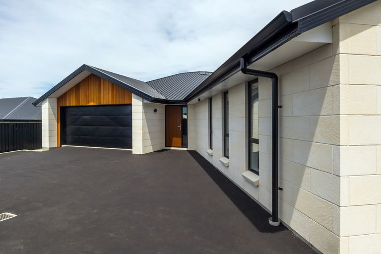 Photo of property in 25 Lazarette Loop, Gleniti, Timaru, 7910