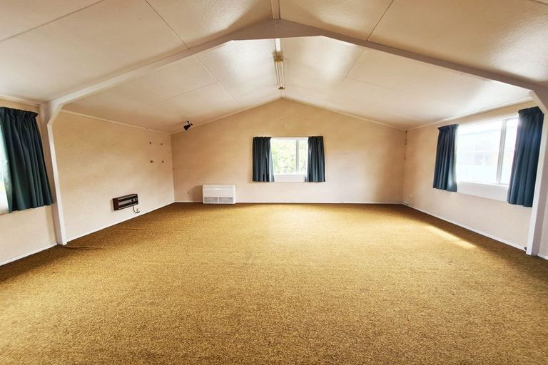 Photo of property in 49 Foster Road, Thornbury, Riverton, 9883