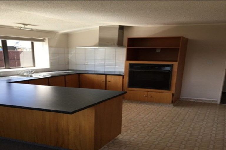 Photo of property in 4 Kotuku Place, Taradale, Napier, 4112