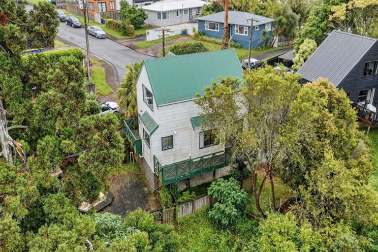 Photo of property in 23/24 Beswick Place, Birkdale, Auckland, 0626