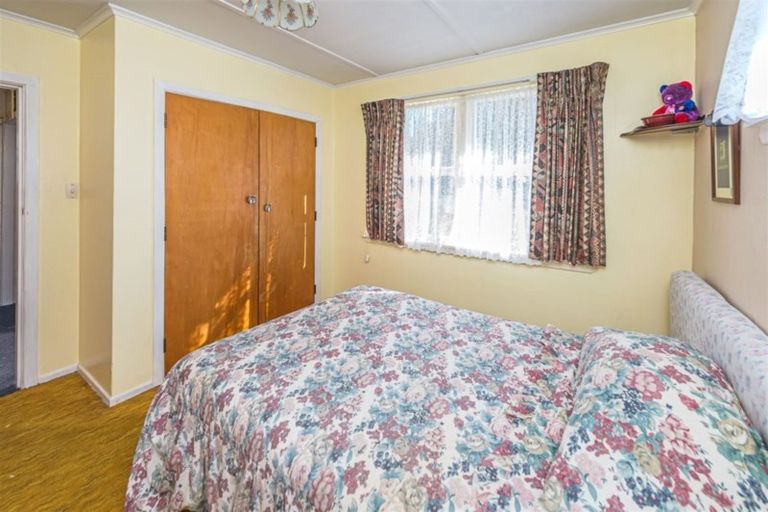 Photo of property in 38 Miro Street, Castlecliff, Whanganui, 4501