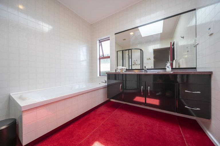 Photo of property in 25 Mackinnon Loop, Te Anau, 9600