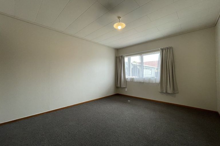 Photo of property in 20 Papakowhai Court, West End, Palmerston North, 4412