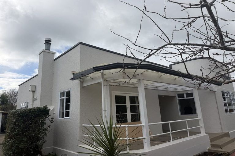 Photo of property in 25 Ake Ake Avenue, Hokowhitu, Palmerston North, 4410