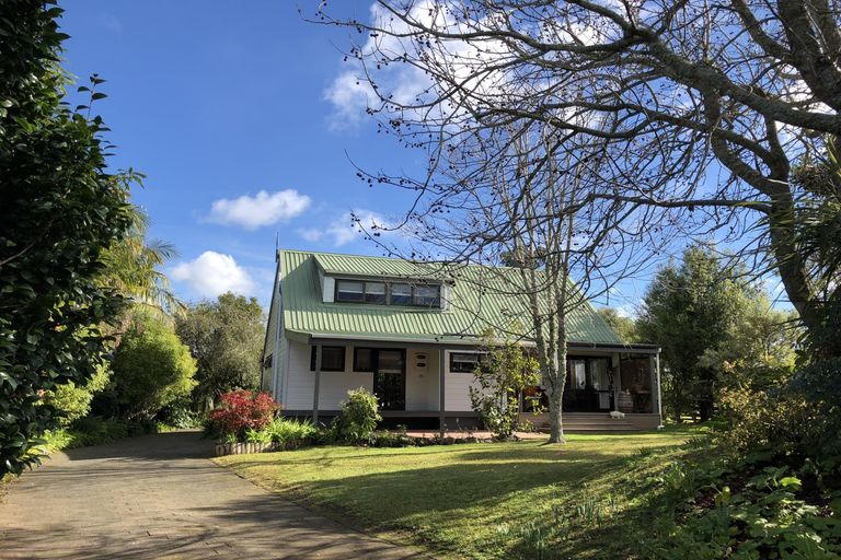 Photo of property in 8 Oripiro Road, Kerikeri, 0230