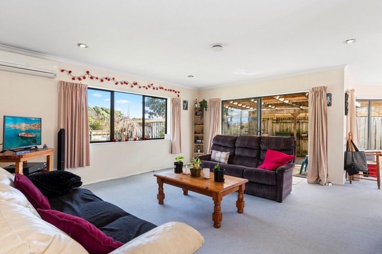 Photo of property in 7 Corinth Grove, Papamoa Beach, Papamoa, 3118